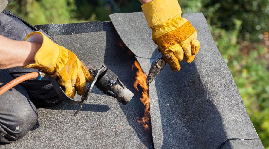 Professional gutter cleaning in Fayetteville, AR